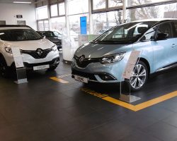 Unsere Fliesen in Autohäusern von Renault